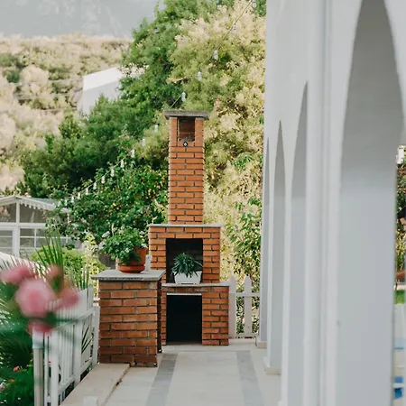 Dilek Agaci Butik - Karaburun (Izmir)