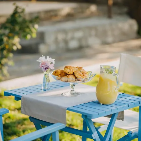 Dilek Ağacı Butik - Karaburun Otel
