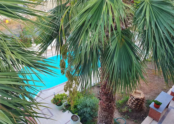 Dilek Agaci Butik - * Karaburun (Izmir)