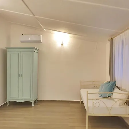 Dilek Agaci Butik - Karaburun Hotel Karaburun (Izmir)