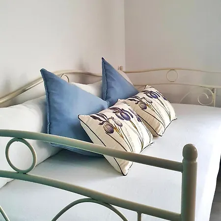 Dilek Agaci Butik - Karaburun Hotel Karaburun (Izmir)