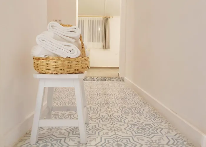 Dilek Agaci Butik - Hotel Karaburun (Izmir)