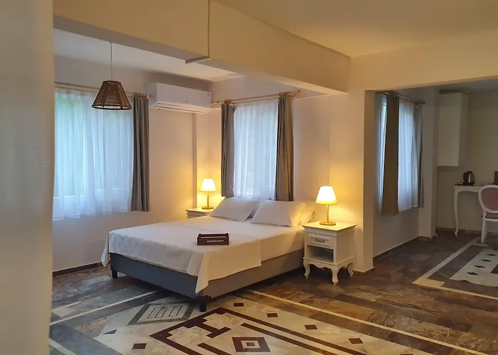 Dilek Agaci Butik - Hotel Karaburun (Izmir)